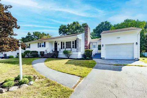 29 Stoney Brook Rd, Methuen, MA 01844