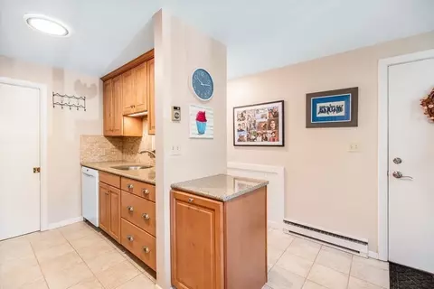 Entry Way - 19 Atlantic Rd #12T, Gloucester, MA 01930 photo 1 of 2