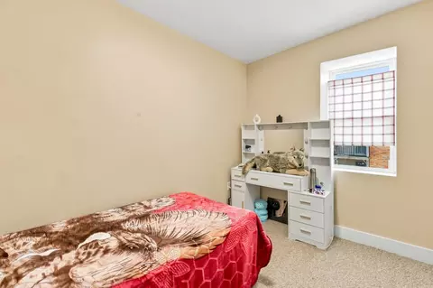 Bedroom - 42 Summer St, Lawrence, MA 01840 photo 3 of 12