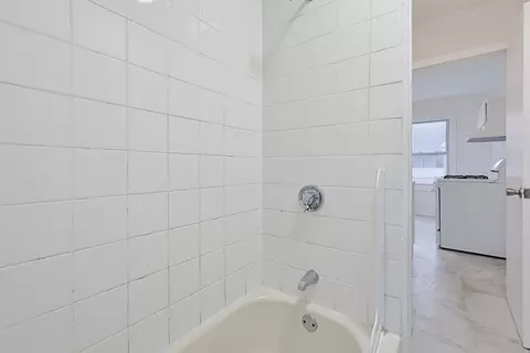 Bath - 24-26 Grove St, Springfield, MA 01107 photo 2 of 3