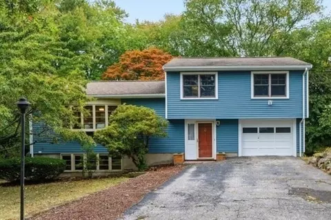 26 Arlington Rd, Burlington, MA 01803
