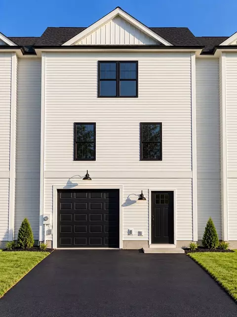 142 Cranberry Hwy, Rochester, MA 02770