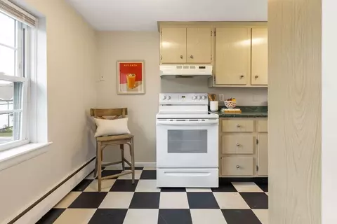Kitchen - 210 Hillside Ave #32, Needham, MA 02494 photo 1 of 3