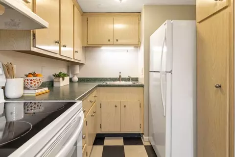 Kitchen - 210 Hillside Ave #32, Needham, MA 02494 photo 3 of 3