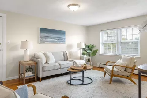 Living - 210 Hillside Ave #32, Needham, MA 02494 photo 2 of 3