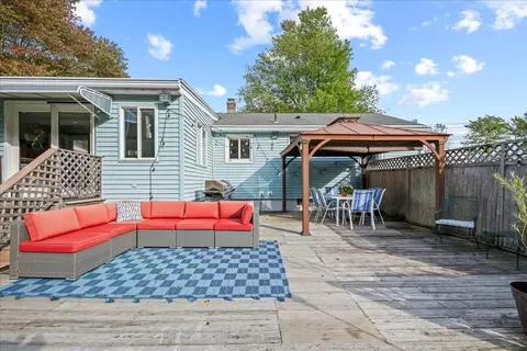 Exterior - 58 Putnam Hill Rd, Sutton, MA 01590 photo 2 of 8