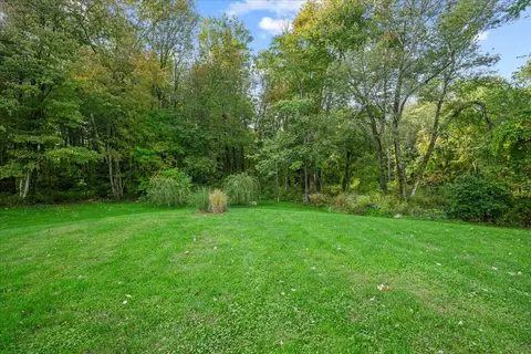 Exterior - 58 Putnam Hill Rd, Sutton, MA 01590 photo 6 of 8