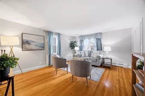 Living - 127 Shawmut St, Springfield, MA 01108 photo 3 of 3