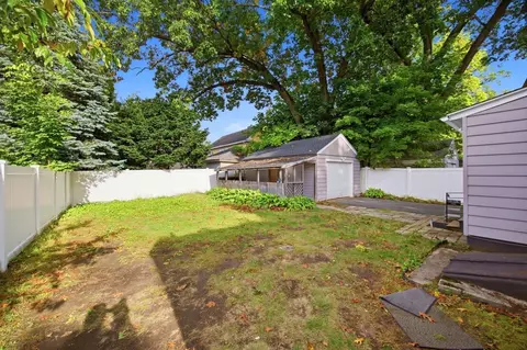 Exterior - 127 Shawmut St, Springfield, MA 01108 photo 5 of 6