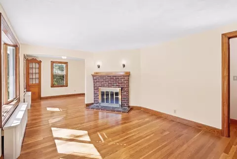 Living - 36 Maynard Rd #36, Dedham, MA 02026 photo 2 of 5
