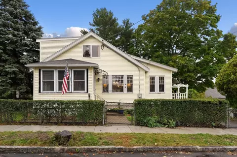 102 Elliot Ave, Quincy, MA 02171