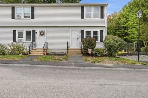 270 Sunderland Rd #45, Worcester, MA 01604