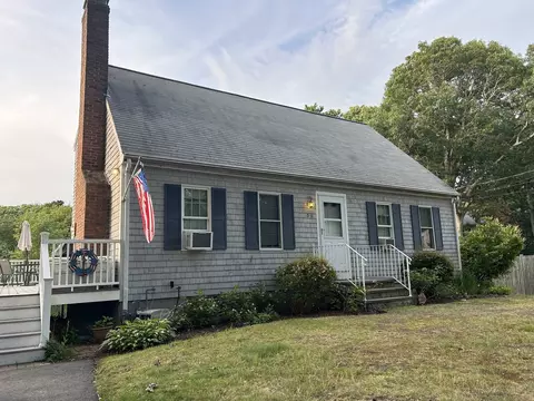 59 Weston Rd, Falmouth, MA 02556