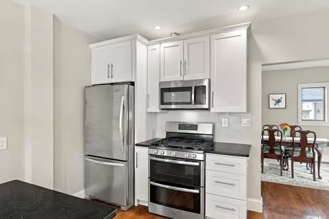 Kitchen - 29 Upland St, Holbrook, MA 02343 photo 4 of 4