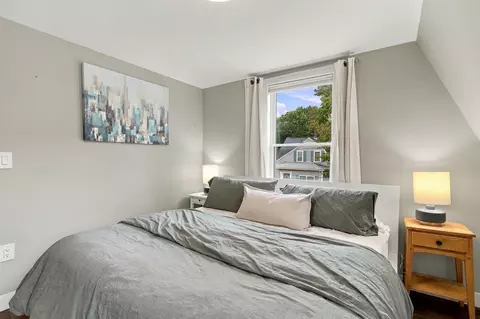 Bedroom - 29 Upland St, Holbrook, MA 02343 photo 2 of 4