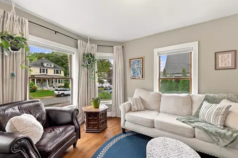 Living - 29 Upland St, Holbrook, MA 02343 photo 1 of 4