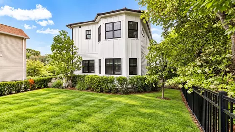 148 Pine St, Auburndale, MA 02466