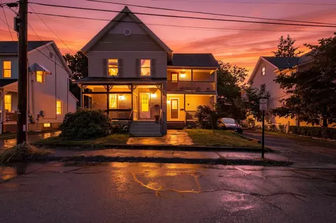 9 Walnut St #B, Northampton, MA 01060