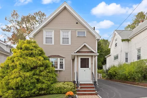 10 Cedar Cliff Ter, Medford, MA 02155
