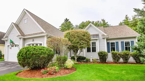 4 Elmwood Way #14, Amherst, NH 03031