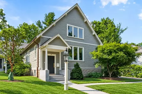 27 Lang St #27, Concord, MA 01742