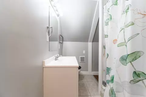 Bath - 17 Spring St, Chicopee, MA 01013 photo 4 of 5