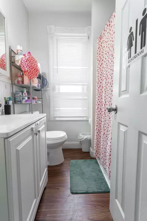 Bath - 17 Spring St, Chicopee, MA 01013 photo 3 of 5