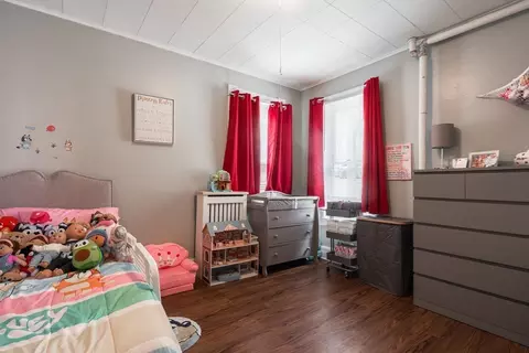 Bedroom - 17 Spring St, Chicopee, MA 01013 photo 3 of 6
