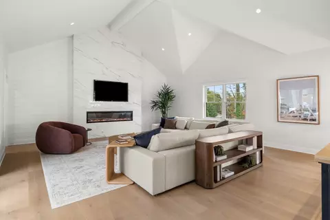 Living - 24 Grapevine #A, Gloucester, MA 01930 photo 3 of 9