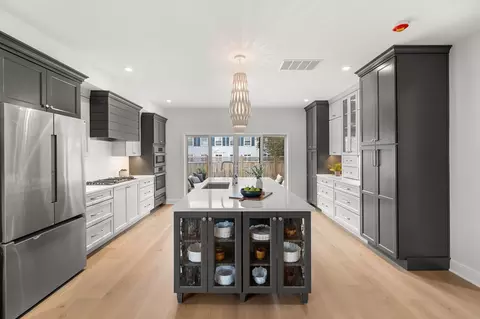 Kitchen - 24 Grapevine #A, Gloucester, MA 01930 photo 5 of 8
