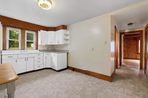 Entry Way - 1 Pleasant St, Erving, MA 01344 photo 2 of 2