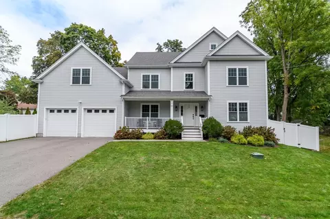 53 Beacon St, Natick, MA 01760