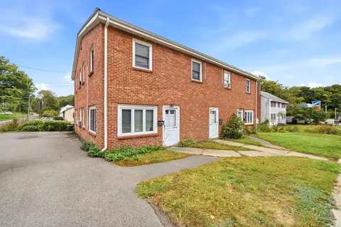 121 Winn St, Woburn, MA 01801