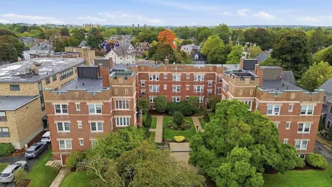 520 High St #13B, Medford, MA 02155