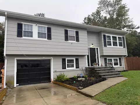 1116 Beverly St, New Bedford, MA 02745