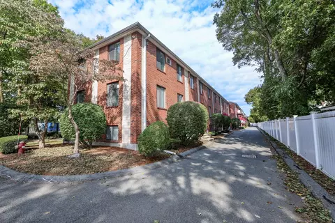 3 Richardson St #B4, Wakefield, MA 01880