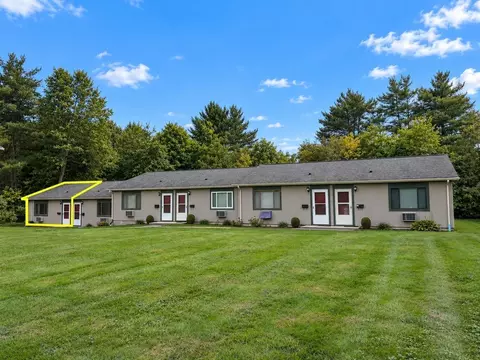 170 E Hadley Rd #14, Amherst, MA 01002