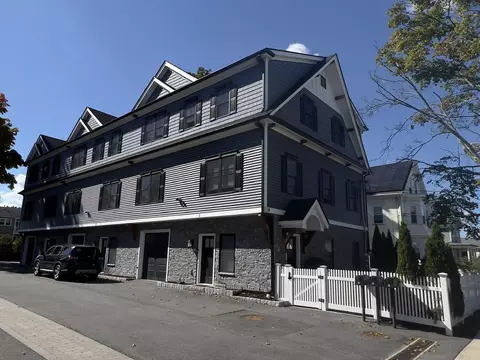 59 Cherry St #1, Waltham, MA 02453