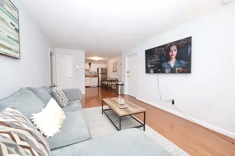 11 Cogswell Ave #6, Cambridge, MA 02140