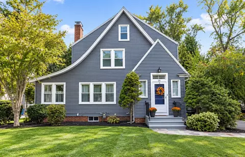 29 Rogers Ave, West Springfield, MA 01089