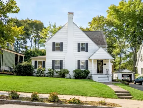 142 Jackson St, Newton, MA 02459