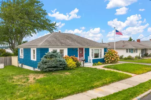 19 Nautilus St, New Bedford, MA 02744