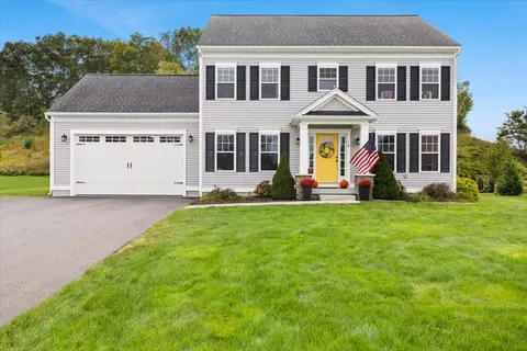 18 White Rock Ln, Swansea, MA 02777