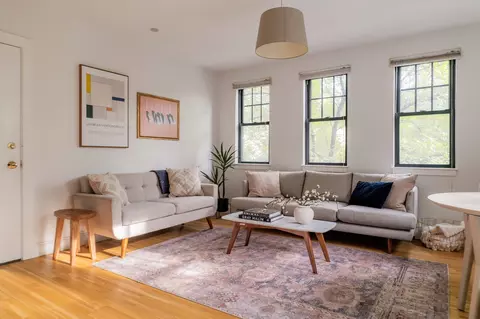 241-255 River St #6, Cambridge, MA 02139