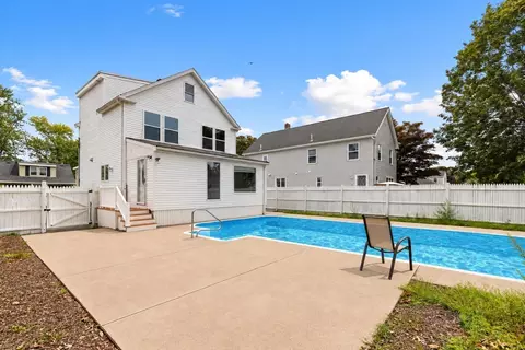 Exterior - 3 Crane St, Danvers, MA 01923 photo 5 of 6