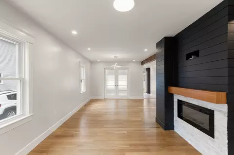 Living - 3 Crane St, Danvers, MA 01923 photo 1 of 6