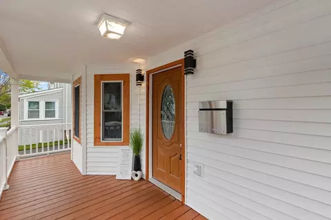 Exterior - 3 Crane St, Danvers, MA 01923 photo 3 of 6