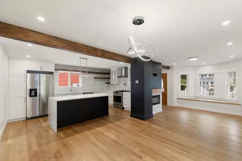 Living - 3 Crane St, Danvers, MA 01923 photo 4 of 6