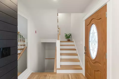 Entry Way - 3 Crane St, Danvers, MA 01923 photo 1 of 2
