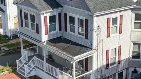 Exterior - 25 Elm St #3, Gloucester, MA 01930 photo 2 of 8